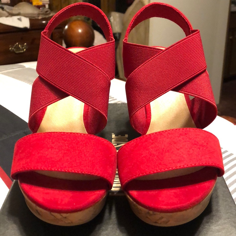 NEW Red Wedges by Lower East Side - Size 7W